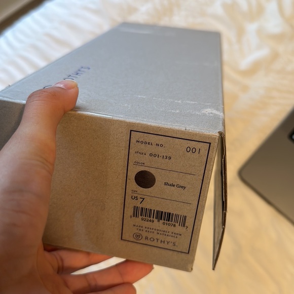 NWT Rothy’s Shale Grey Round Toe - Picture 8 of 8